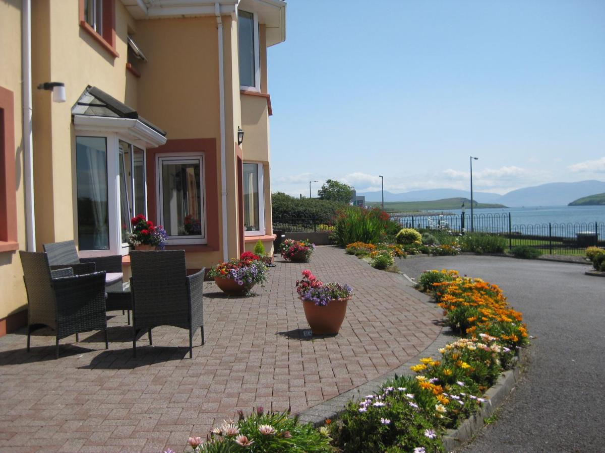 Coastline House Bed & Breakfast Дингъл Екстериор снимка