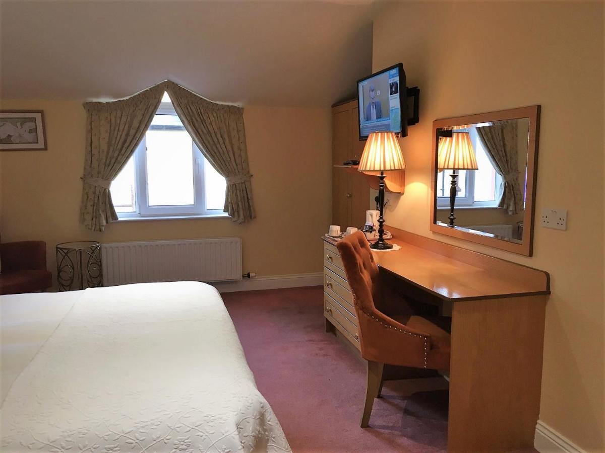 Coastline House Bed & Breakfast Дингъл Екстериор снимка